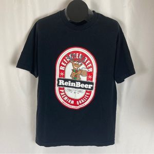 Summer Reinbeer Drinking Beer Christmas T-shirt